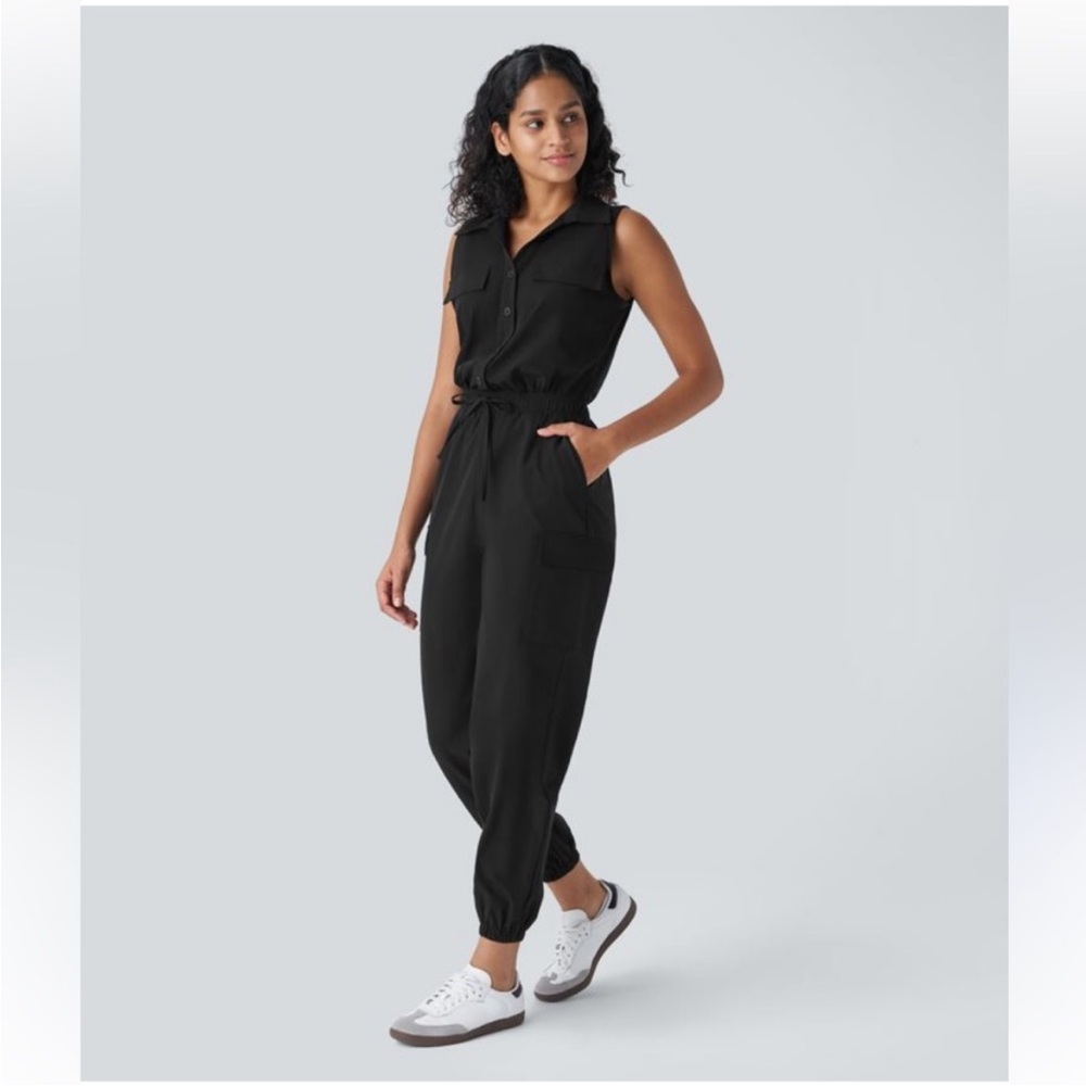 HALARA *Sold Out* NWT Drawstring Cargo Jogger Jumpsuit | Size Small